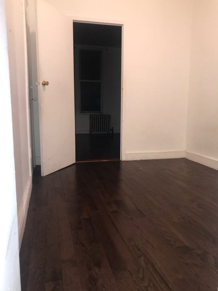 748 39th St #2 - Photo 2 of 8