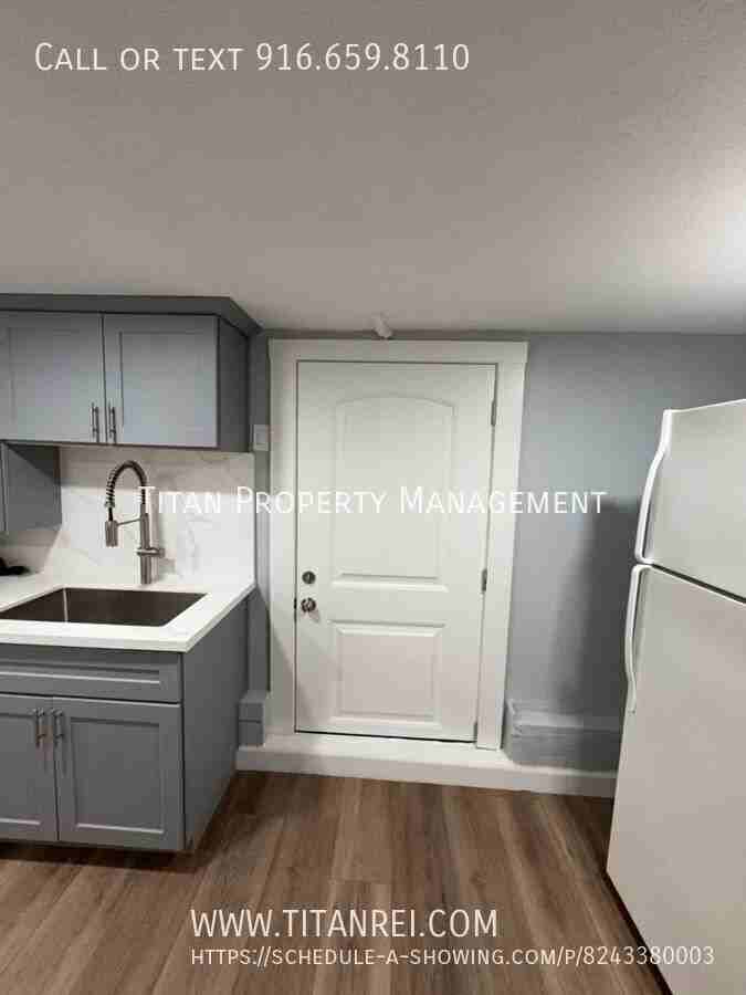 3402 7th Ave #B - Photo 4 of 13