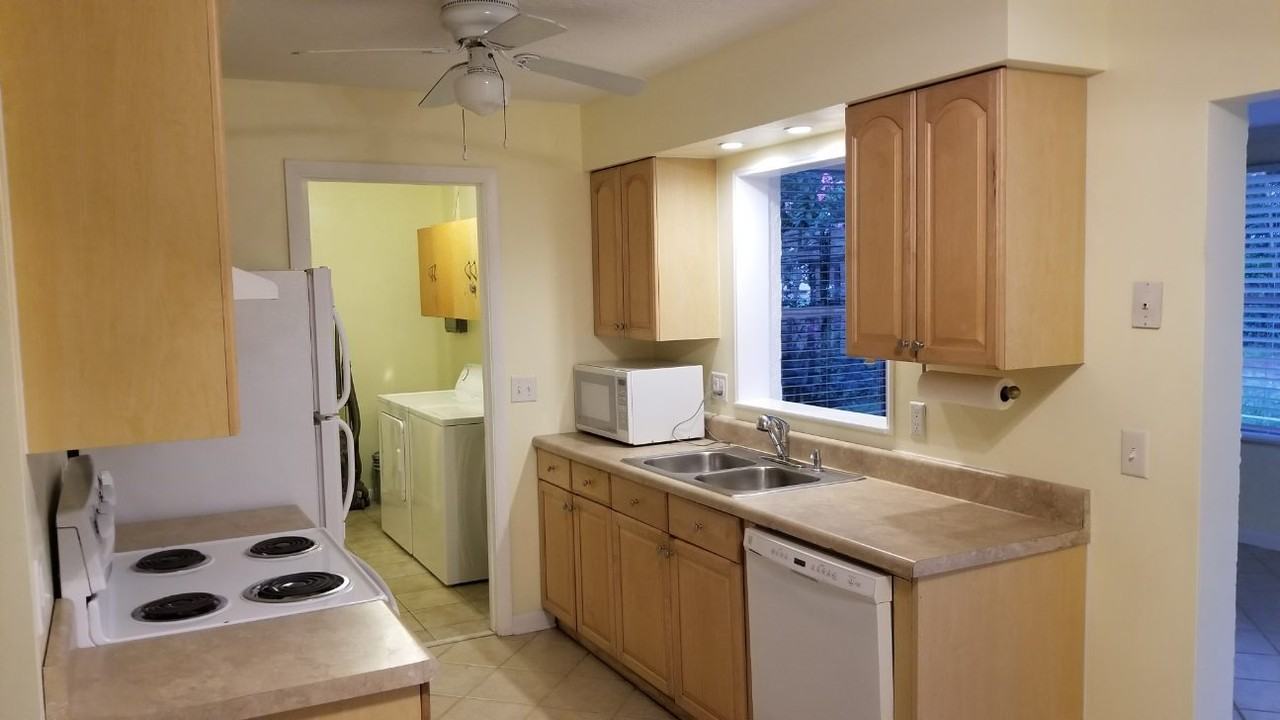 45 S Jackson St #NA - Photo 5 of 14