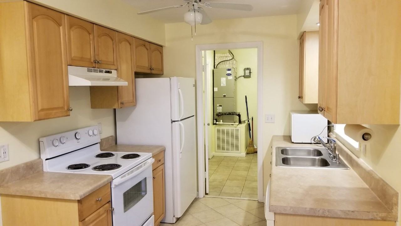 45 S Jackson St #NA - Photo 6 of 14