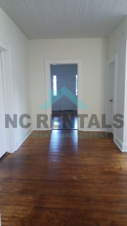 307 N Parker St #305 - Photo 3 of 27