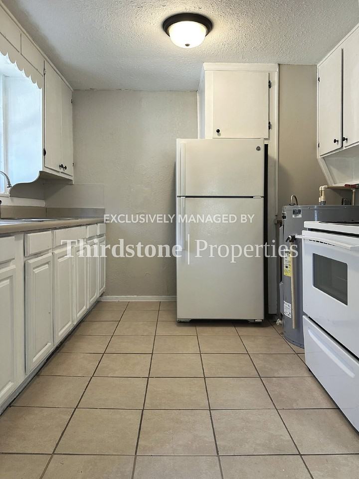 92 W 55th St #B - Photo 5 of 18