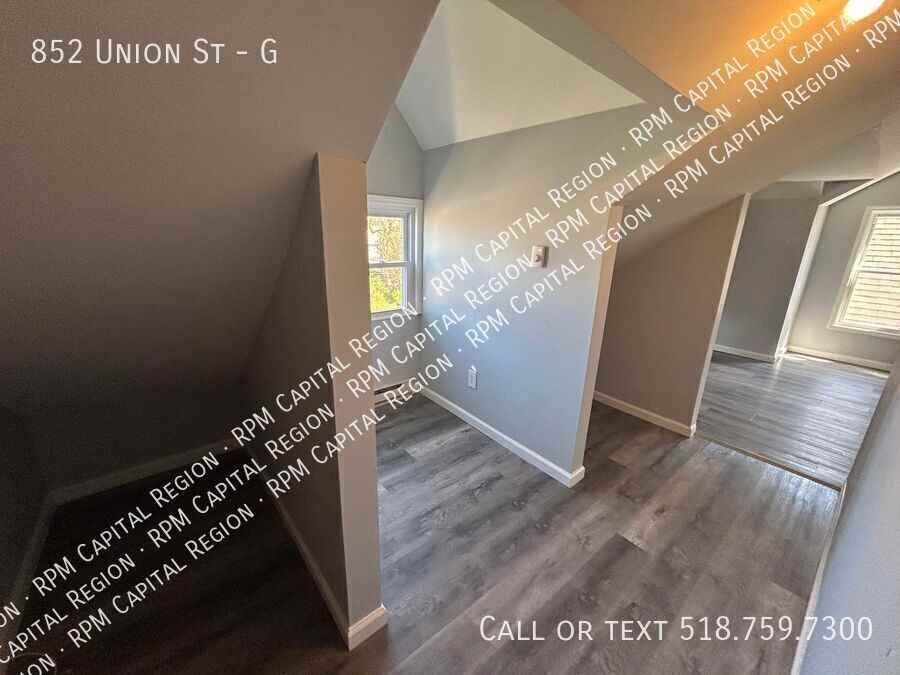 852 Union St #G - Photo 2 of 11