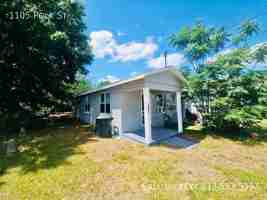 featured image of 1105 Polk St