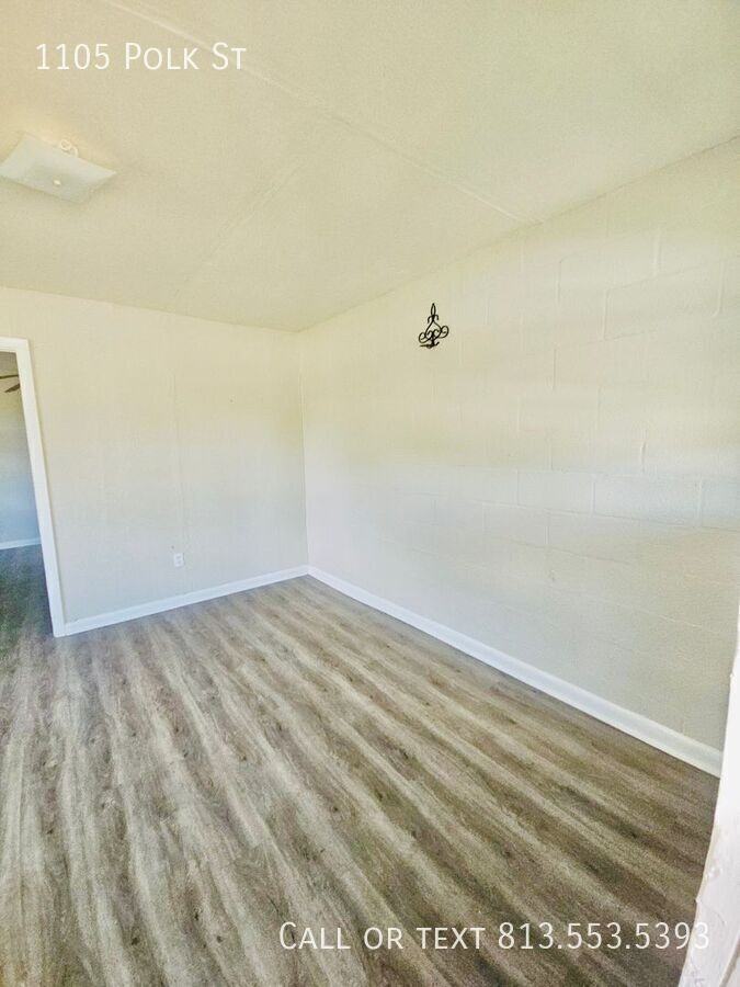 1105 Polk St - Photo 6 of 24