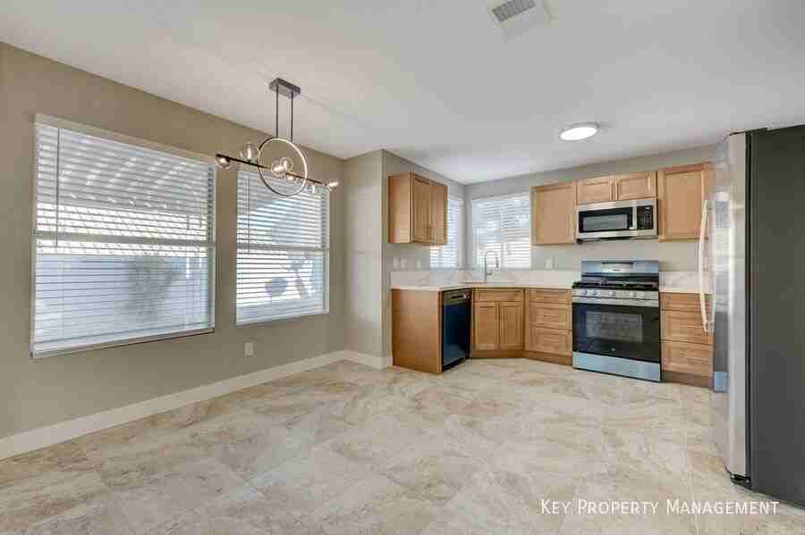 170 Mirador St - Photo 7 of 21