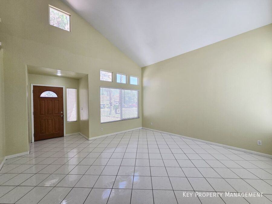 4613 Fireside Ln - Photo 4 of 29