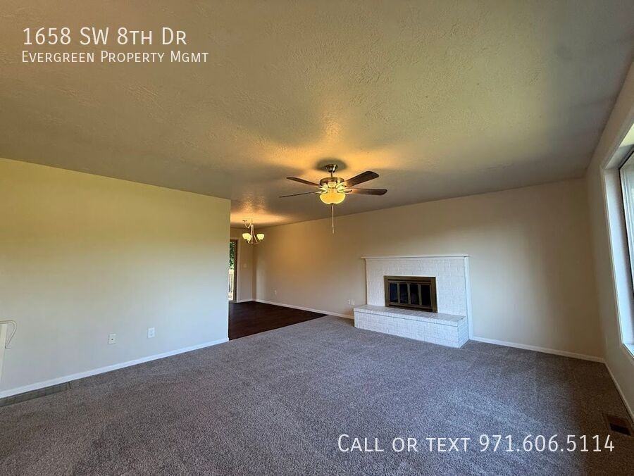 1658 Sw 8th Dr - Photo 5 of 37