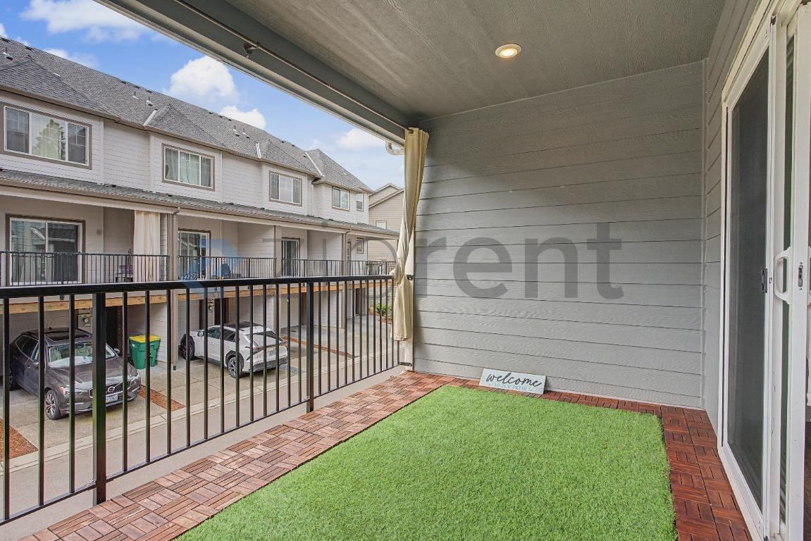 15975 Nw Hosmer Ln - Photo 6 of 30
