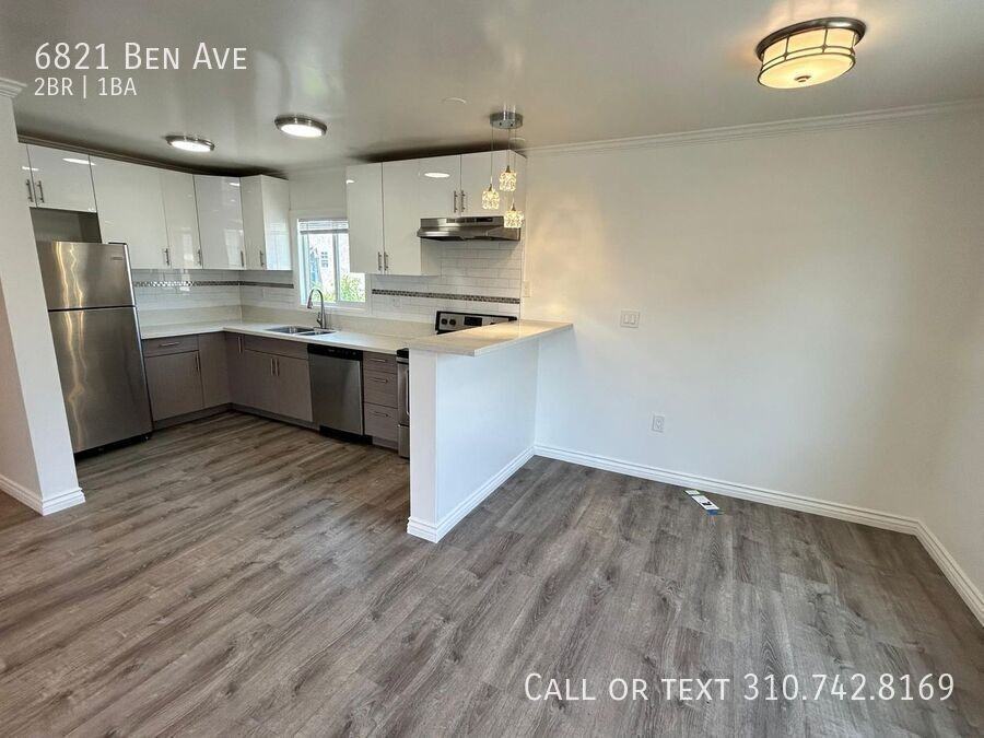 6821 Ben Ave - Photo 3 of 15