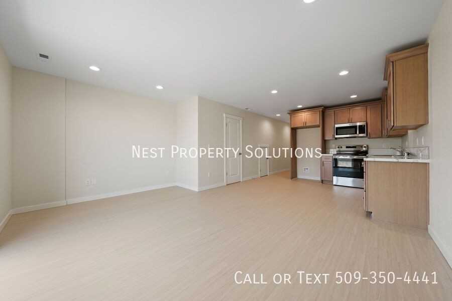 1613 W Lee St #C - Photo 4 of 20