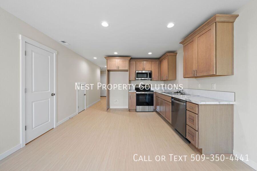 1613 W Lee St #C - Photo 5 of 20