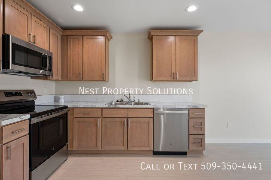 1613 W Lee St #C - Photo 6 of 20