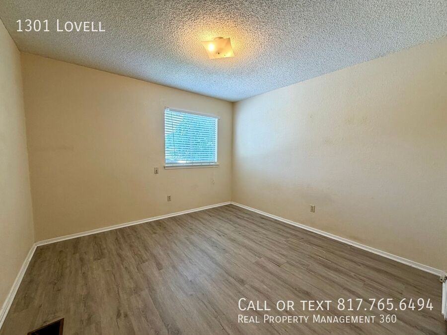 1301 Lovell Dr - Photo 6 of 11