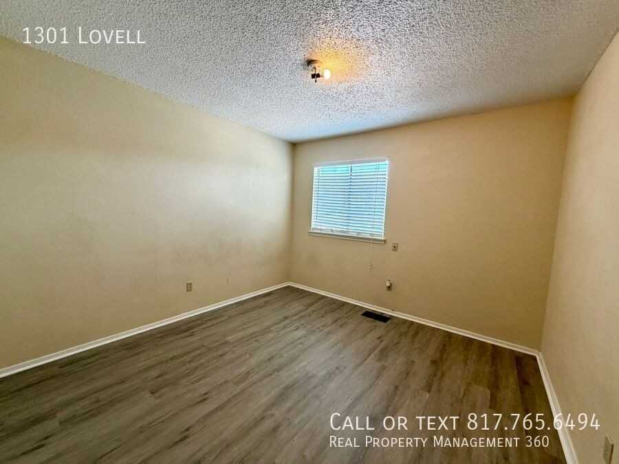 1301 Lovell Dr - Photo 7 of 11