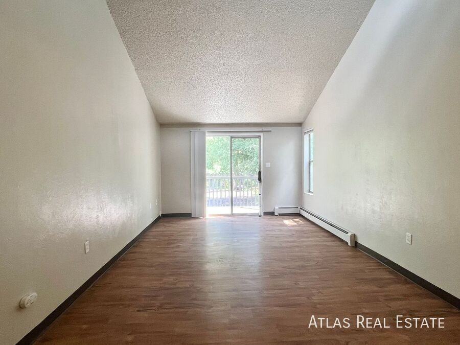 459 El Paso Blvd #I - Photo 3 of 16
