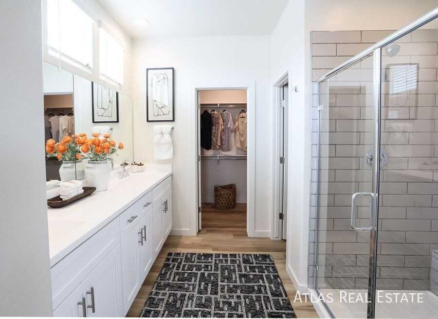 1530 W Sierra Vista Dr - Photo 3 of 26