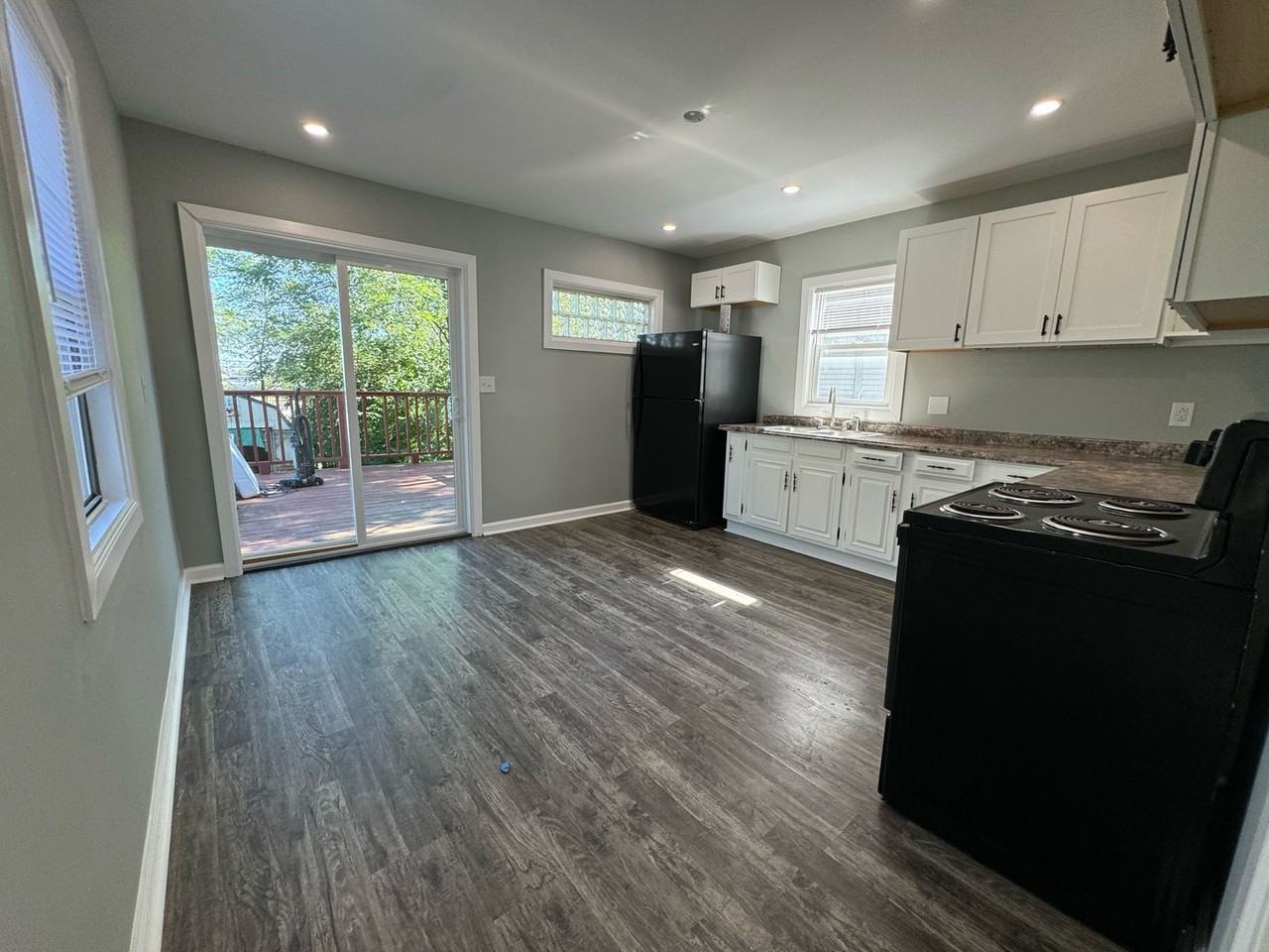 324 Hillcrest Ave ##(Z1 - Photo 2 of 16