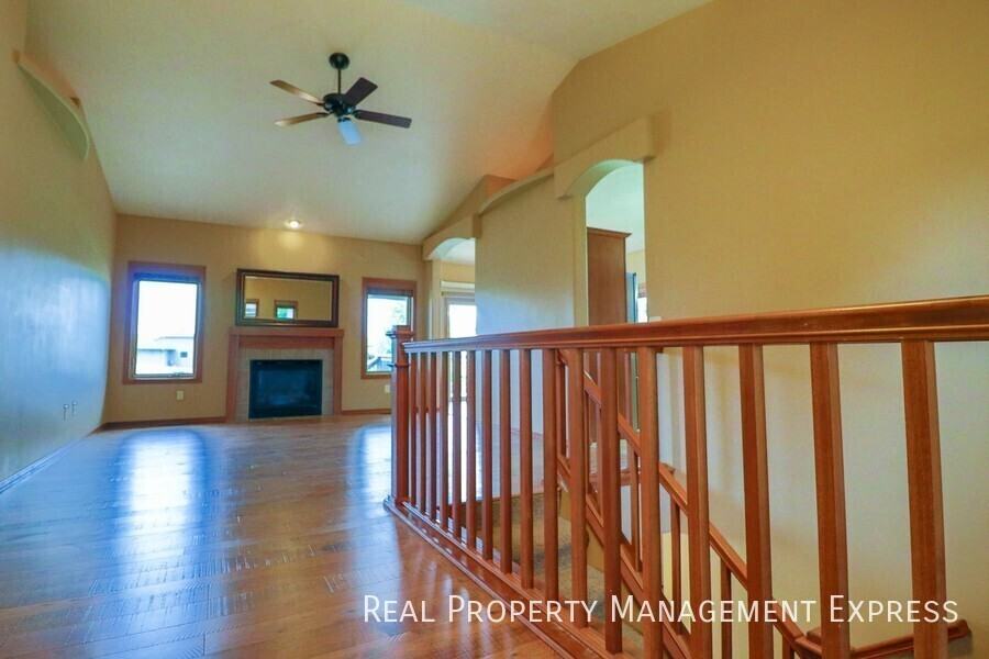 7905 S Grass Creek Dr - Photo 3 of 30