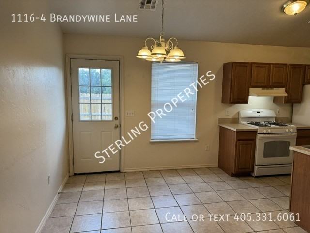 1116 Brandywine Ln Unit 4 - Photo 7 of 32