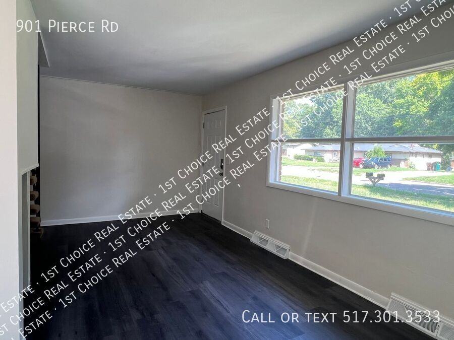 901 Pierce Rd - Photo 2 of 16
