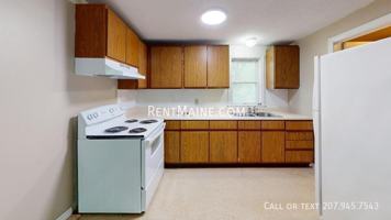 featured image of 15 Elm St #4