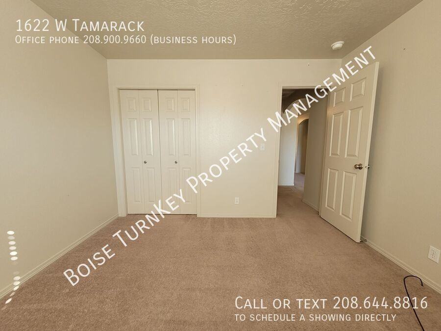 1622 W Tamarack Dr - Photo 5 of 26