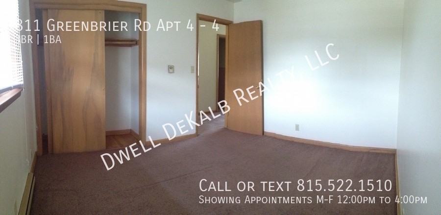 811 Greenbrier Rd Apt 4 #4 - Photo 3 of 8