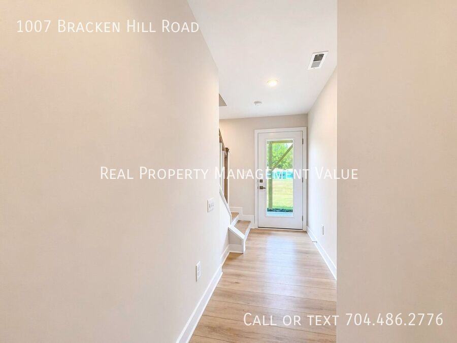1007 Bracken Hill Rd - Photo 3 of 35