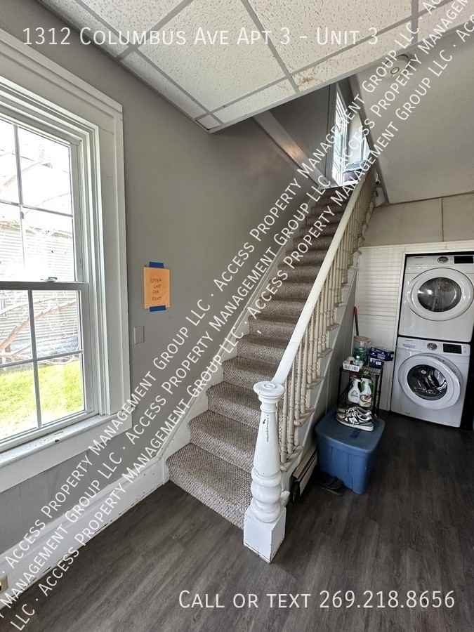 1312 Columbus Ave Apt 3 #3 - Photo 3 of 17