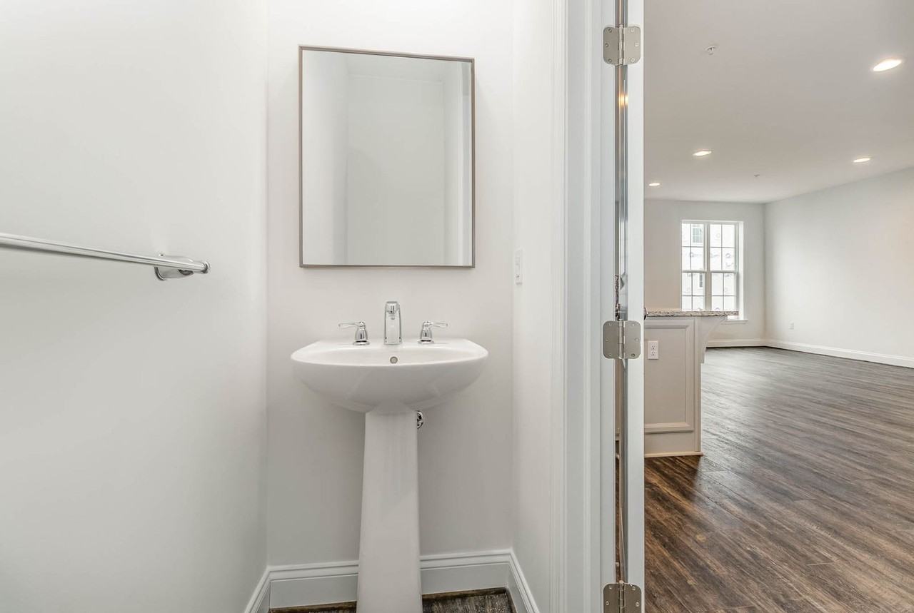 3117 Stall Ln - Photo 7 of 27