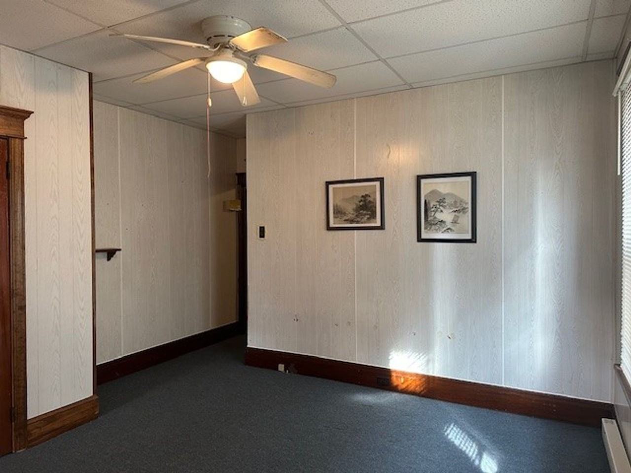 606A Center St - Photo 7 of 11