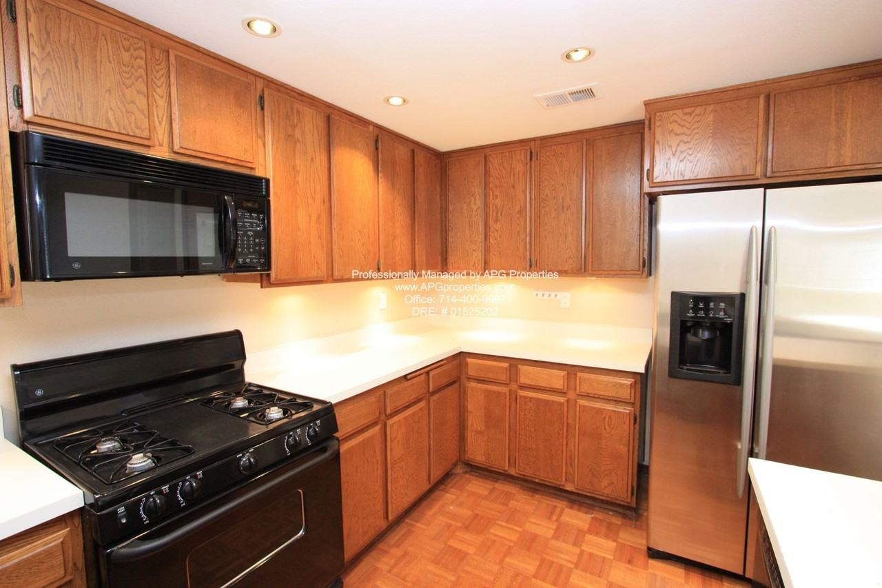 171 Greenfield - Photo 6 of 26