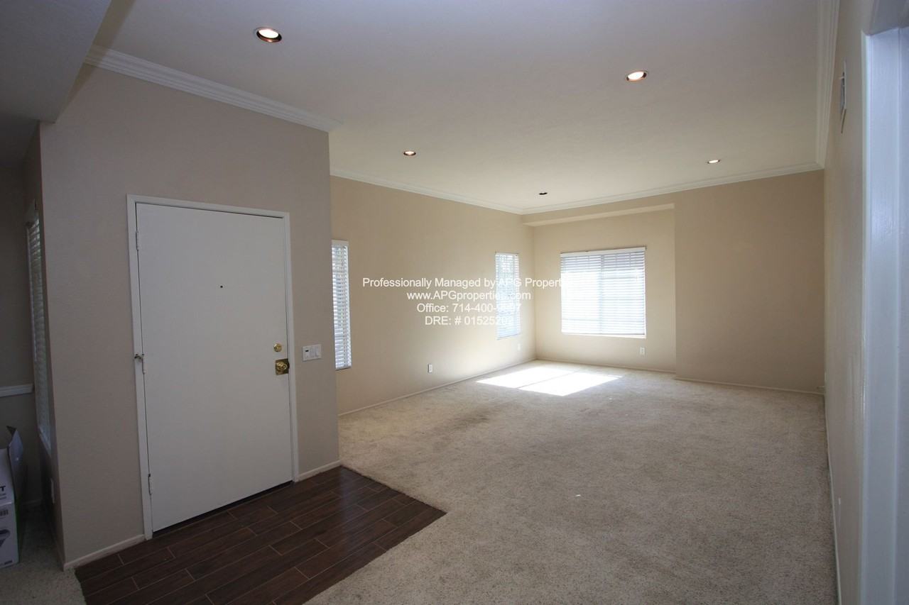 171 Greenfield - Photo 3 of 23