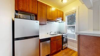 470 14th St #4 - Photo 1 of 1