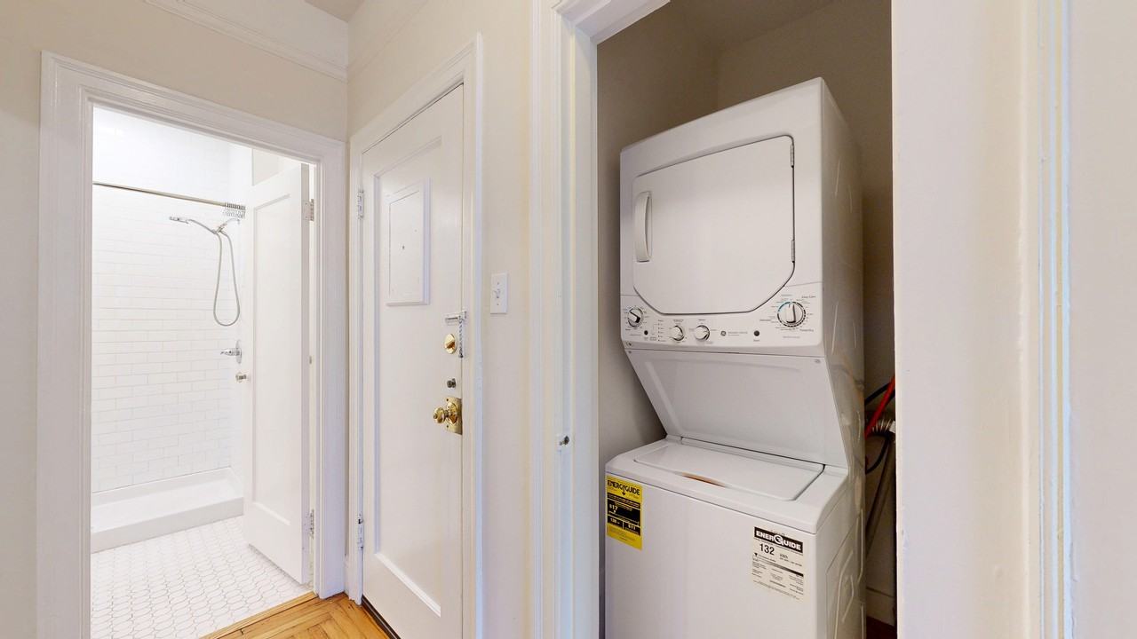 470 14th St #4 - Photo 6 of 11
