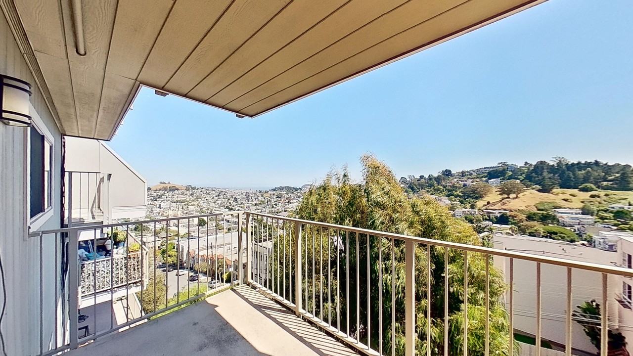 2033 Castro St #11 - Photo 5 of 9