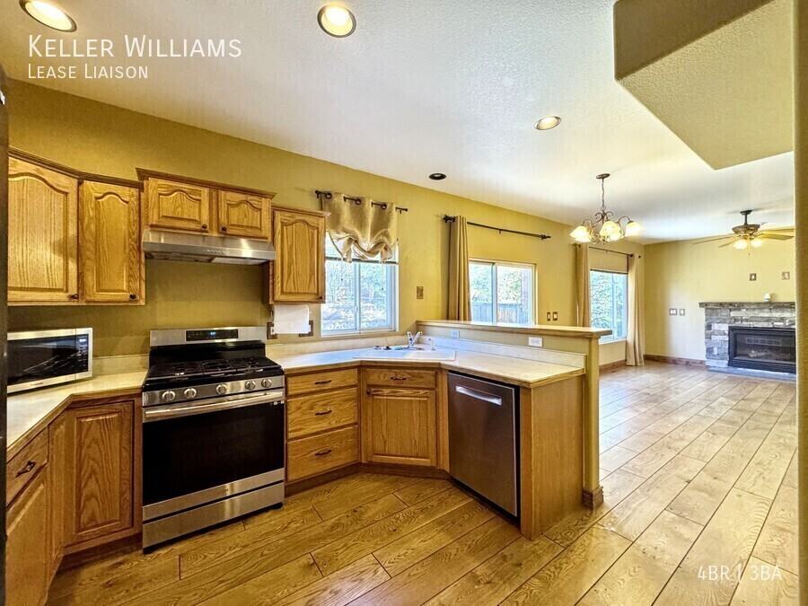 5662 Stable Ct - Photo 6 of 22