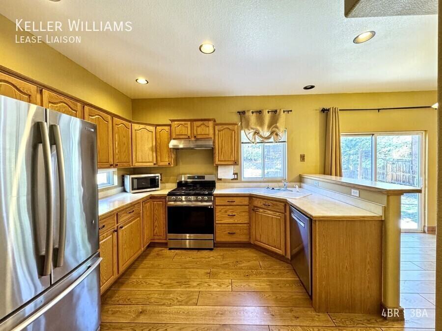 5662 Stable Ct - Photo 7 of 22