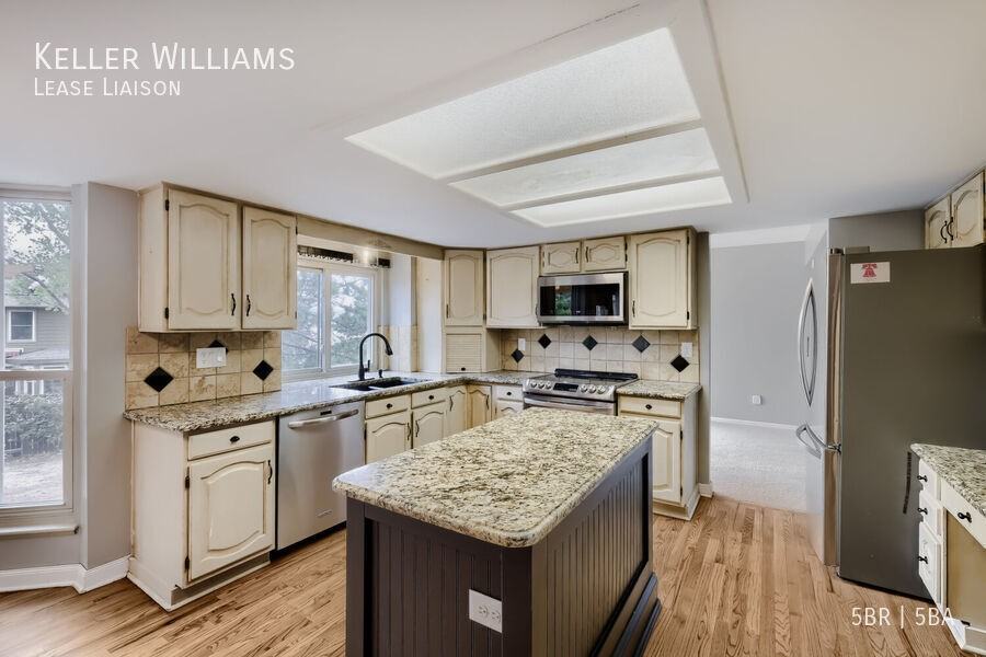 8050 Butterweed Dr #1 - Photo 6 of 30