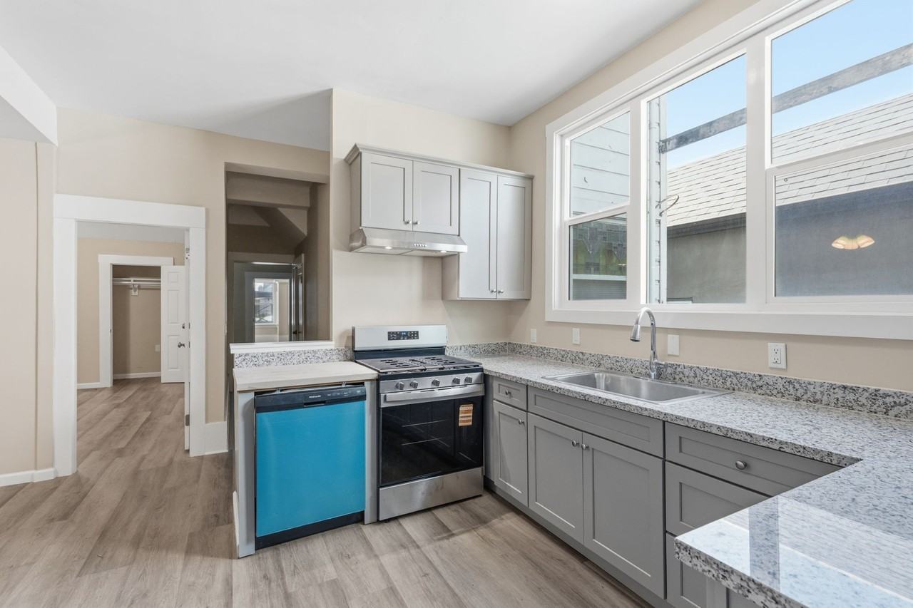 2256B Van Ness Ave - Photo 6 of 22