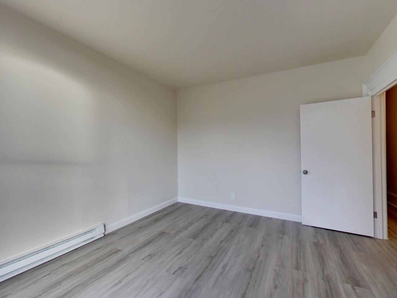 616 Hayes St #3 - Photo 5 of 19