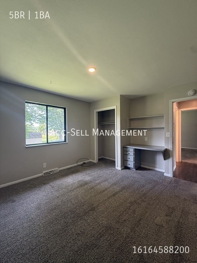 5245 Rich St #5245 - Photo 5 of 11