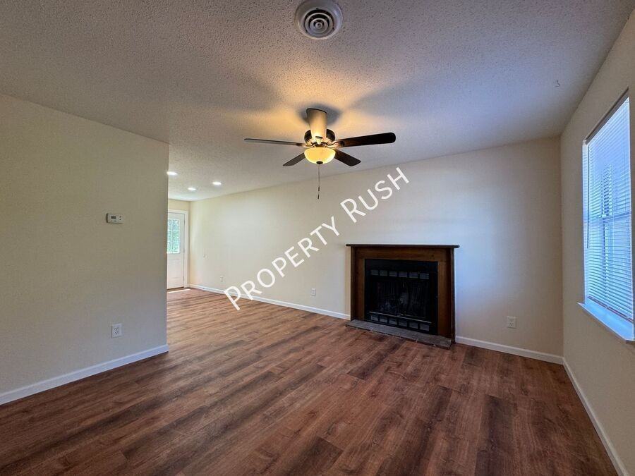 1511 Rustic Dr Nw #1511 - Photo 4 of 23