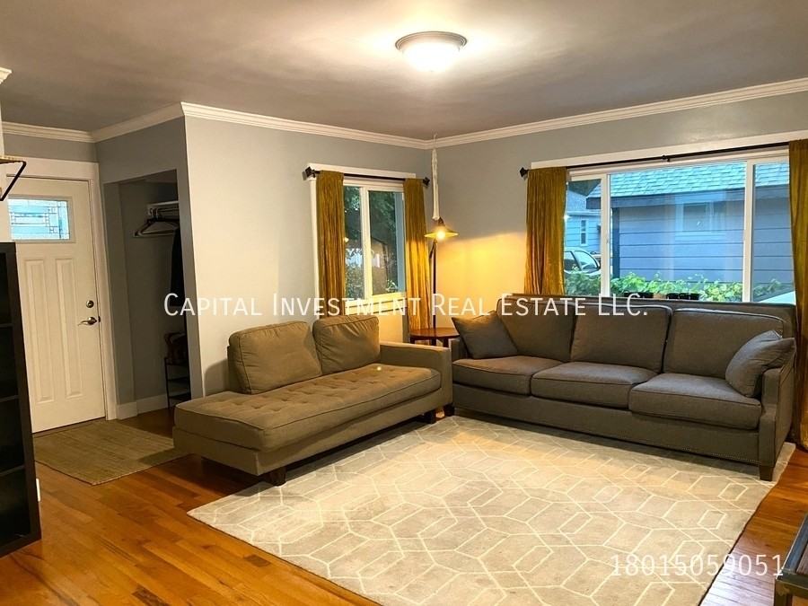 777 E Redondo Ave - Photo 2 of 20