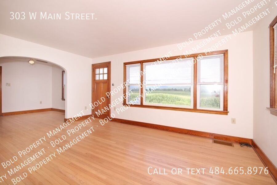 303 W Main St - Photo 7 of 26