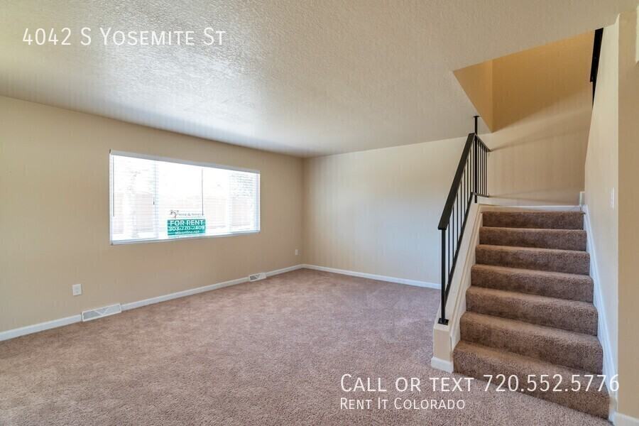 4042 S Yosemite St - Photo 7 of 16