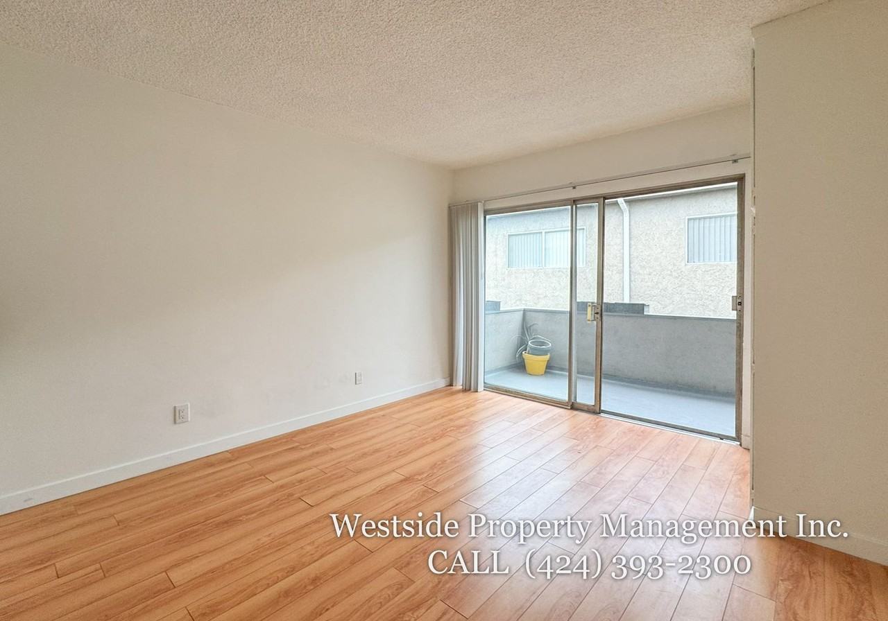 3536 Hughes Ave #204ASTUDIO - Photo 3 of 8