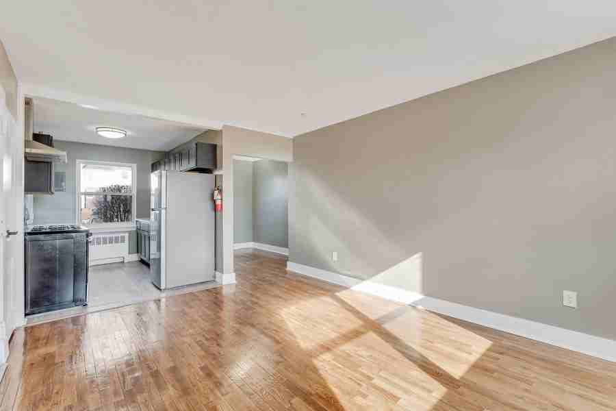 1006 S Main St #17A - Photo 6 of 9