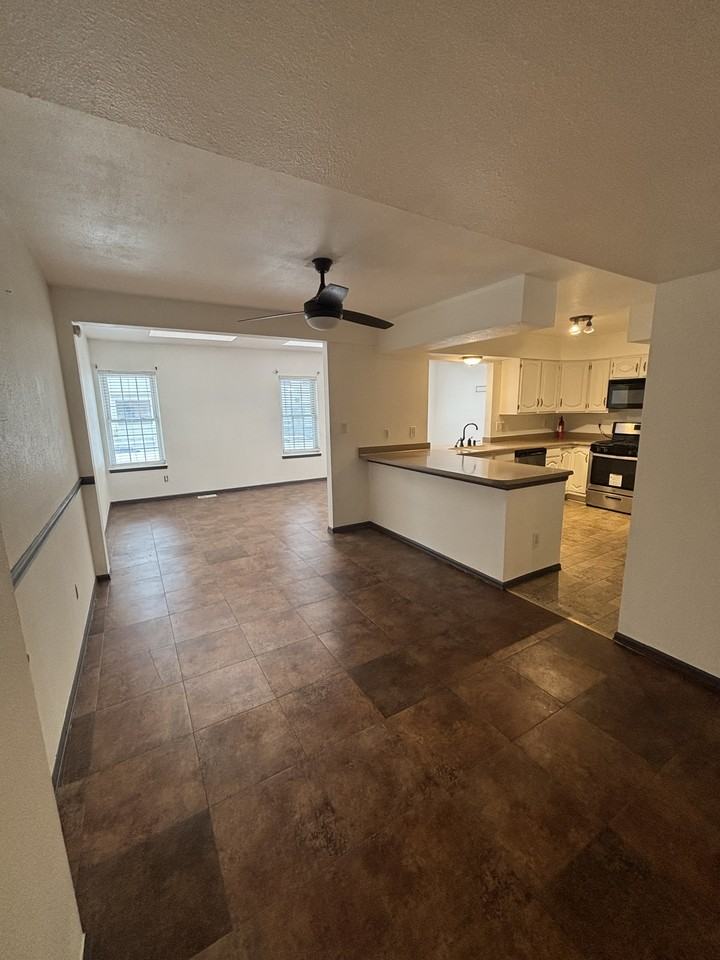2079 Sussex Ln #1 - Photo 6 of 35